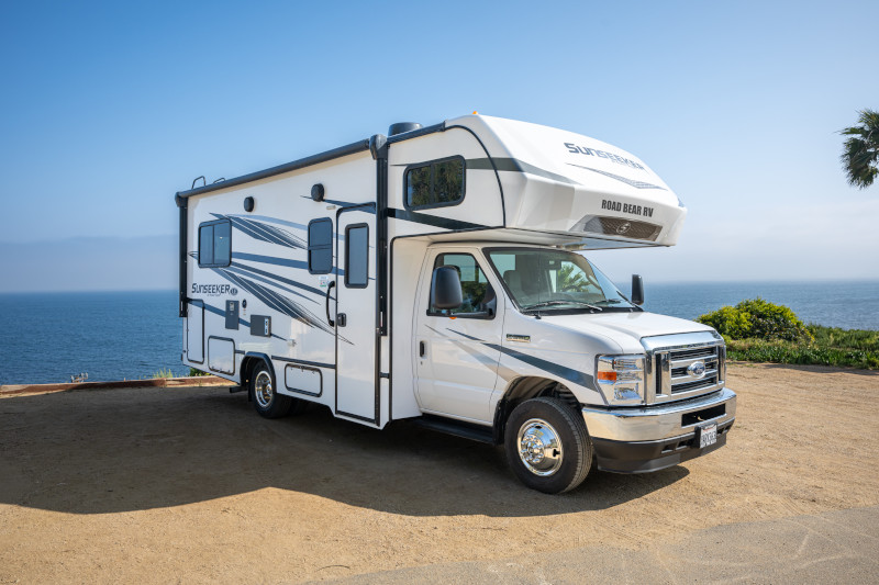 25.26 Road Bear RV Exterior M 11