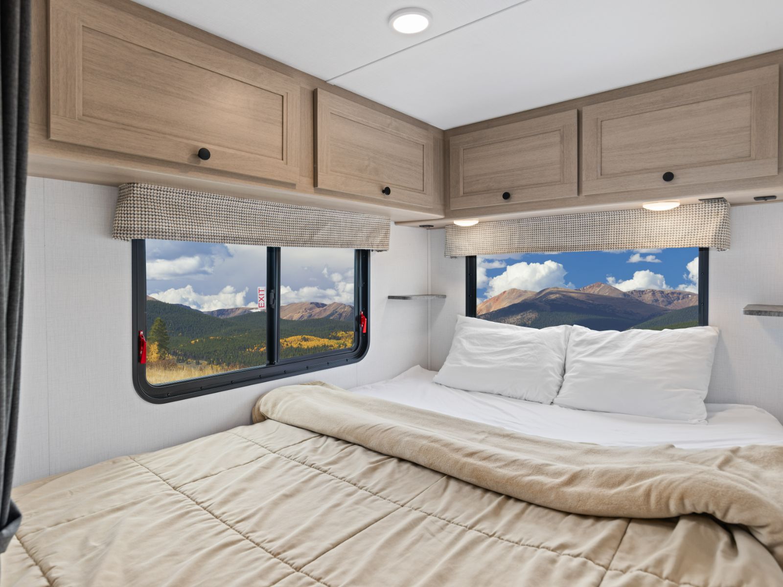 CanaDream, Compact Motorhome Slaapgedeelte