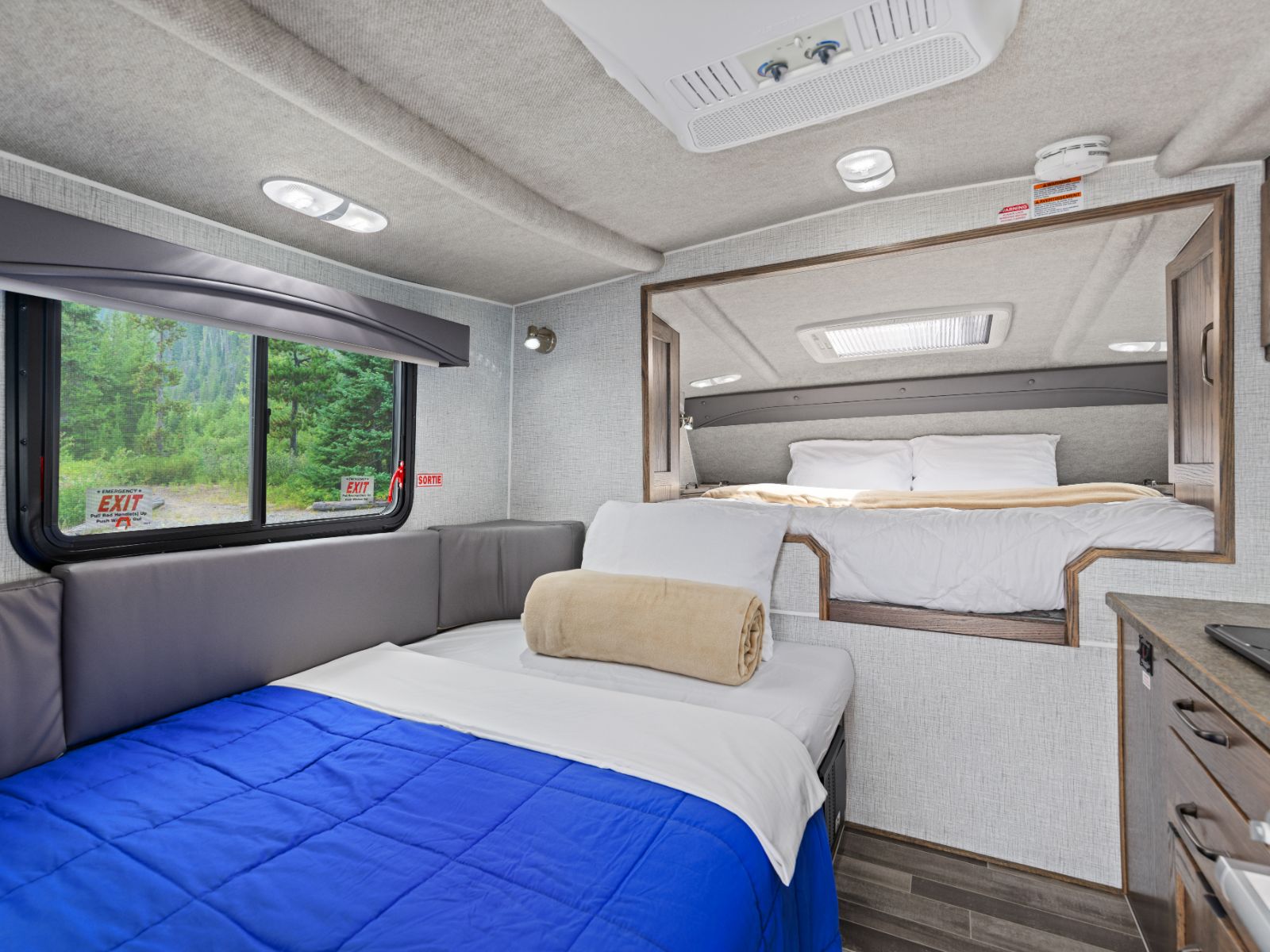 CanaDream, Maxi Travel Camper Slaapgedeeltes 2