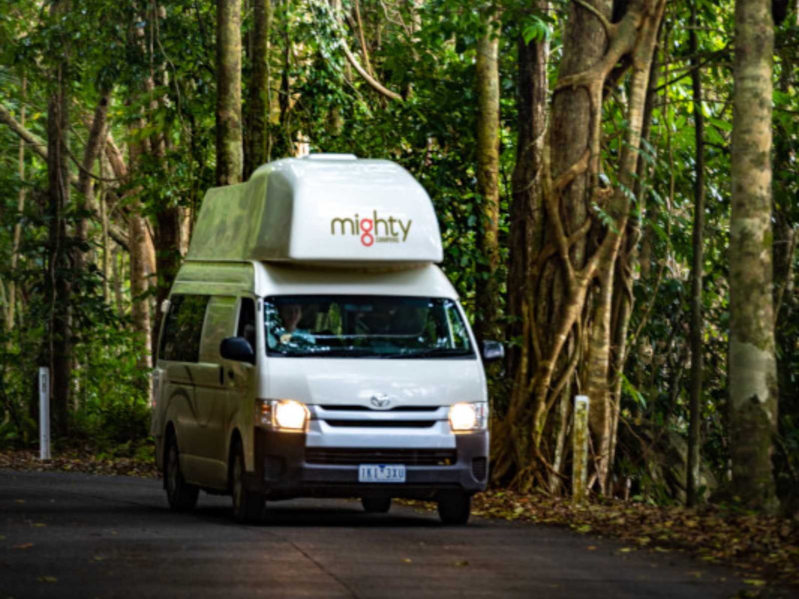 4 Berth Double Up Mighty Campers NZ Exterior 3