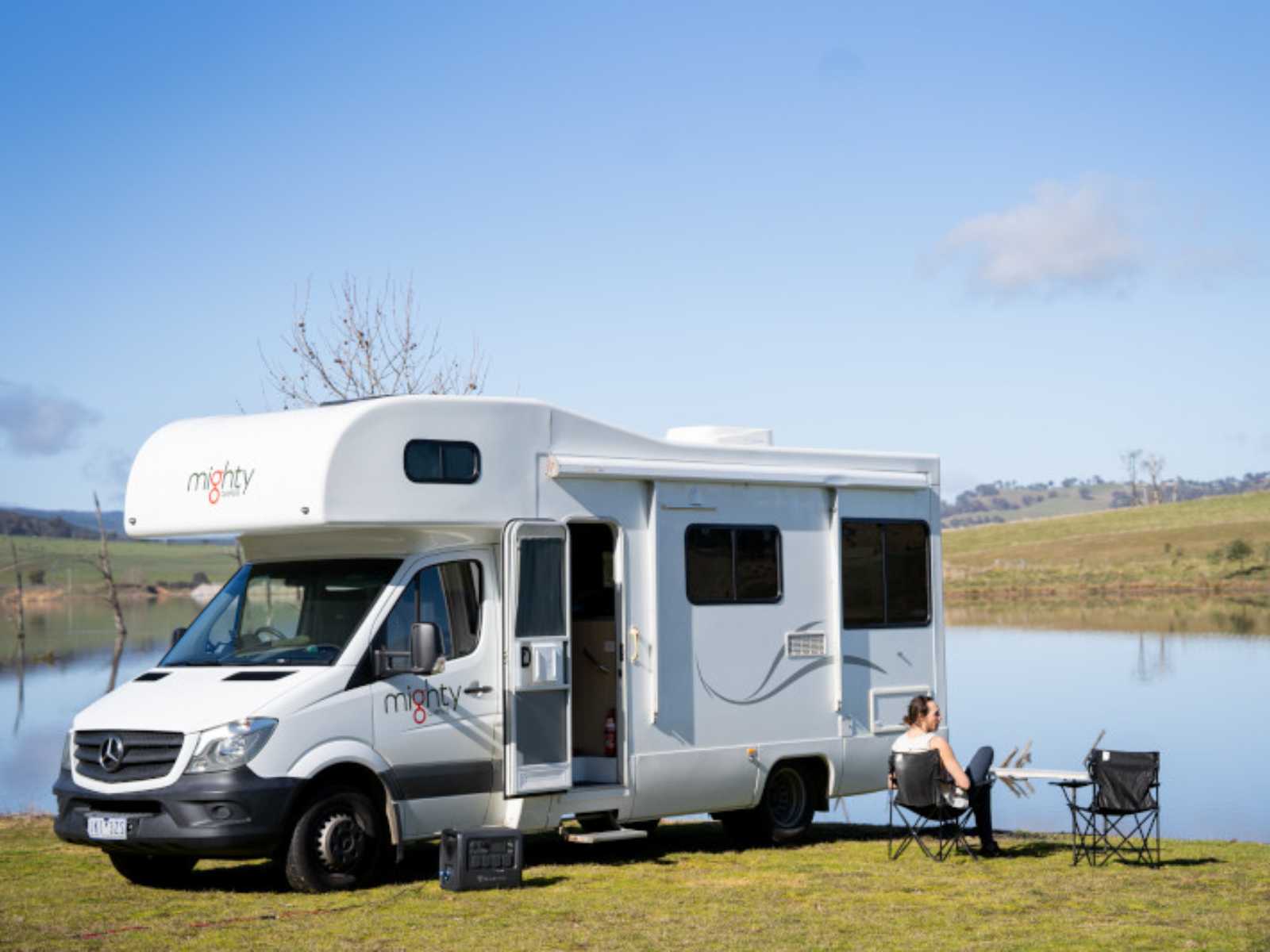 6 Berth Big Six Mighty Campers NZ Exterior Mannus Lake NSW (2)