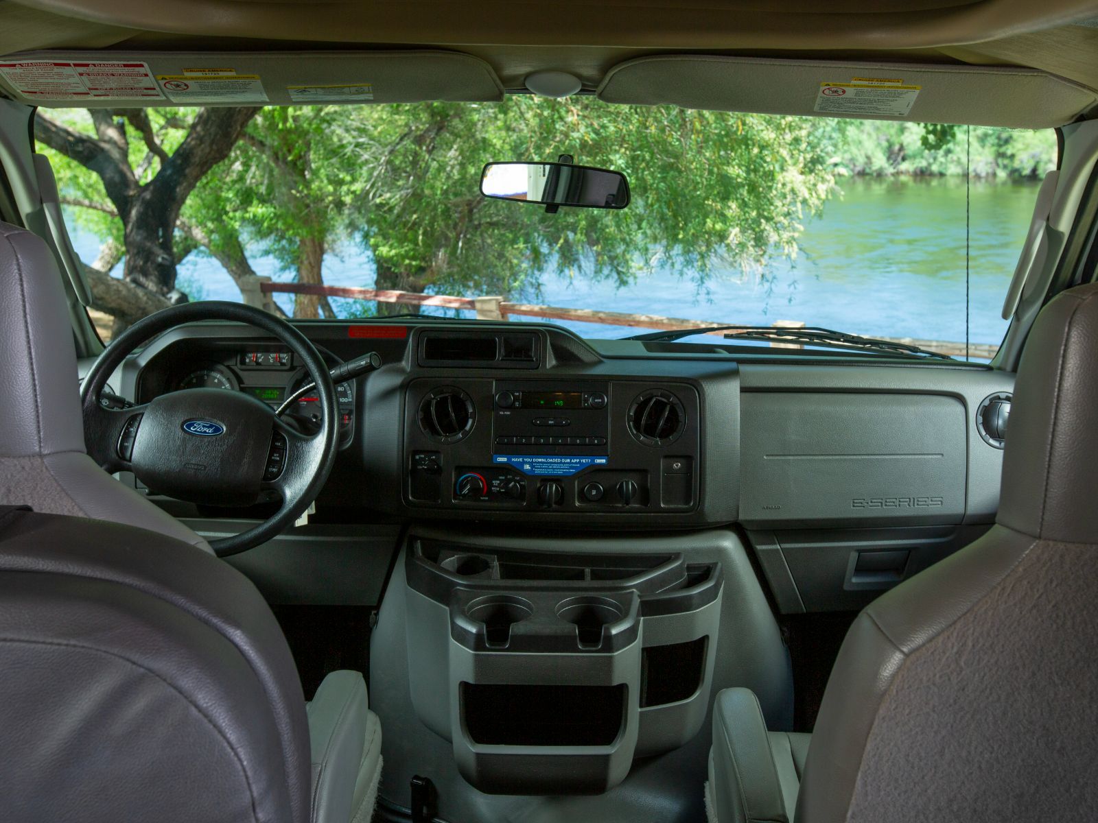 Cruise America, C 19 Compact Inrichting Chauffeur En Bijrijder